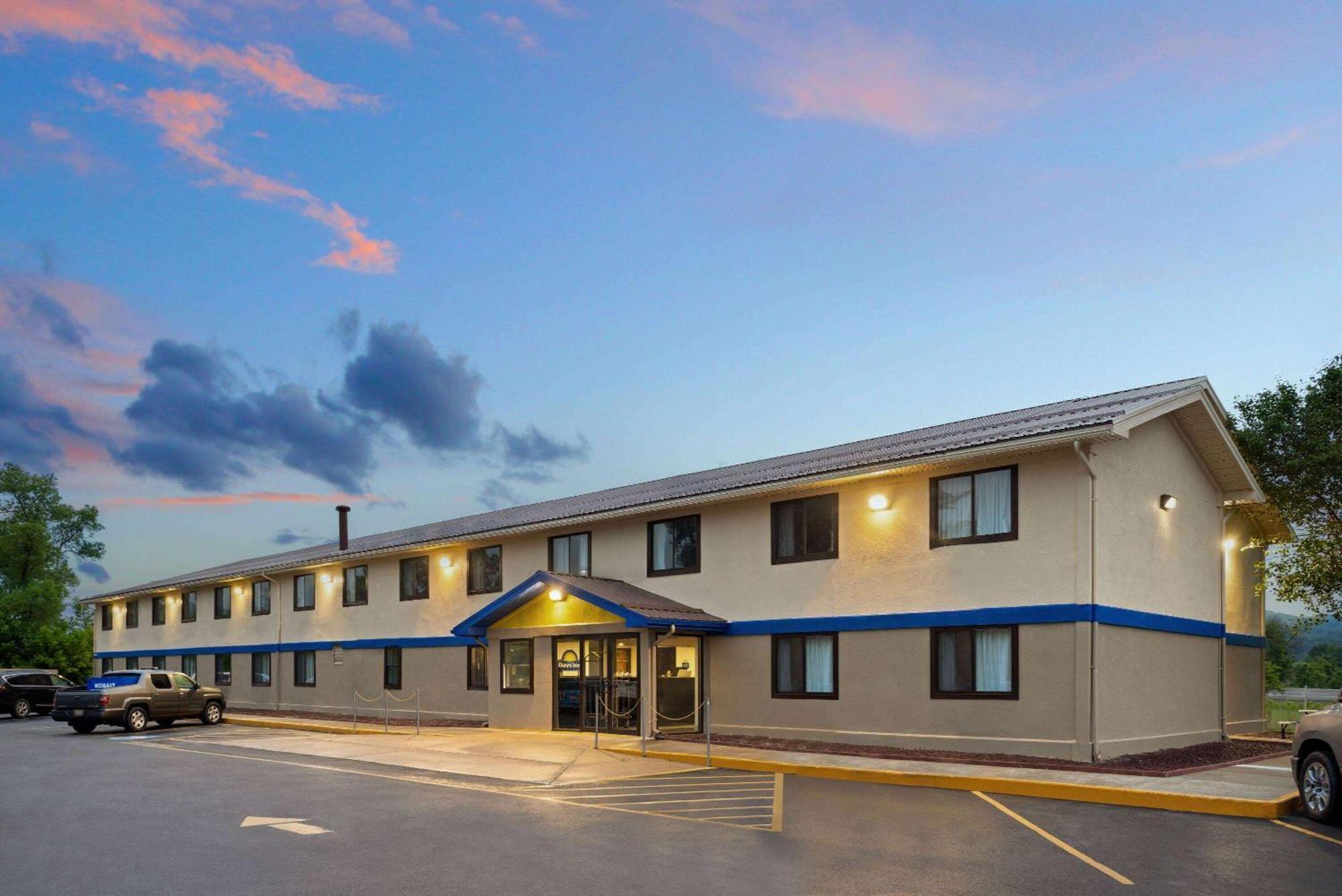 Days Inn By Wyndham Hornell Ny Экстерьер фото